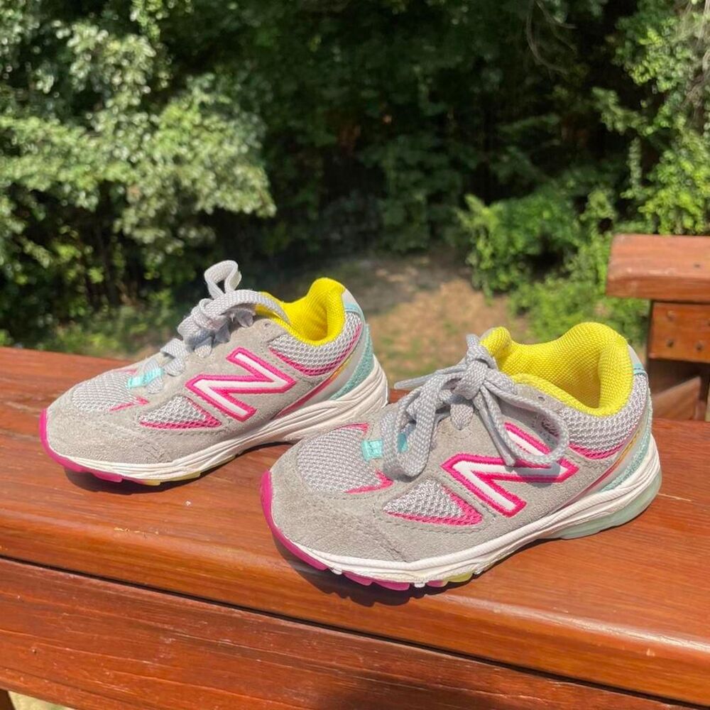 New Balance Toddler 5 Grey and Pink Trainers